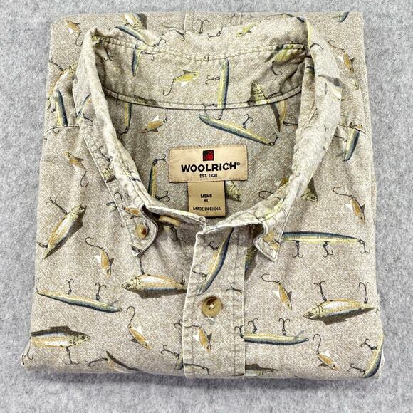 Woolrich Camp Shirt Mens XL Short Sleeve Tan Fishing Lures Button Down Stretch - Picture 16 of 16